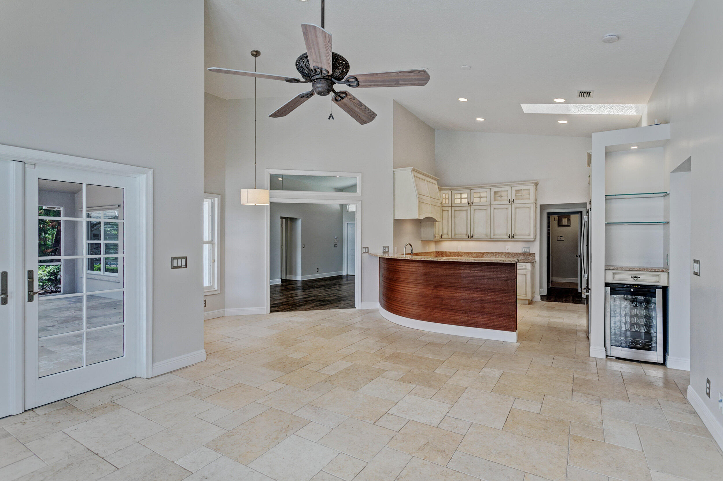 314 Hummingbird Point Jupiter, FL 33458 - Photo 22 of 71 Family Room/Kitchen