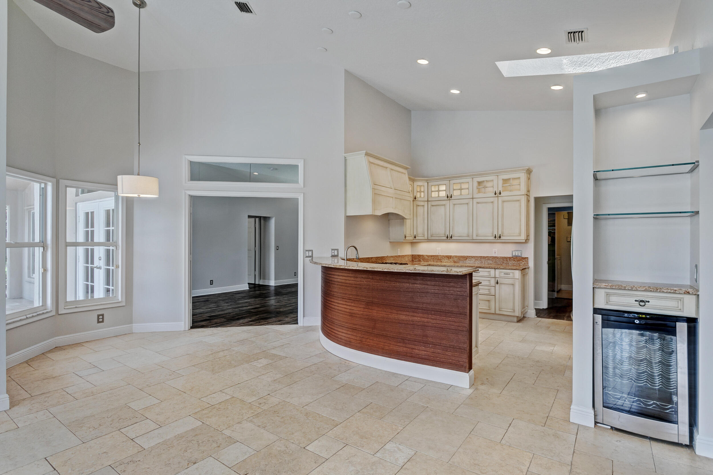 314 Hummingbird Point Jupiter, FL 33458 - Photo 23 of 71 Spacious Kitchen