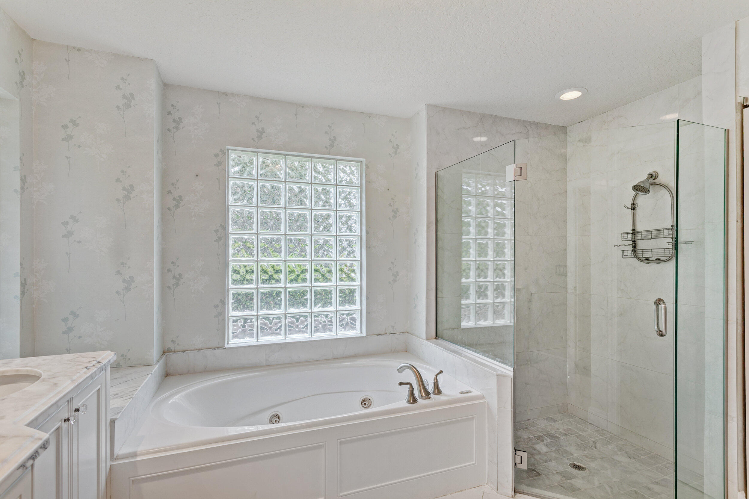 314 Hummingbird Point Jupiter, FL 33458 - Photo 28 of 71 Master Bathroom