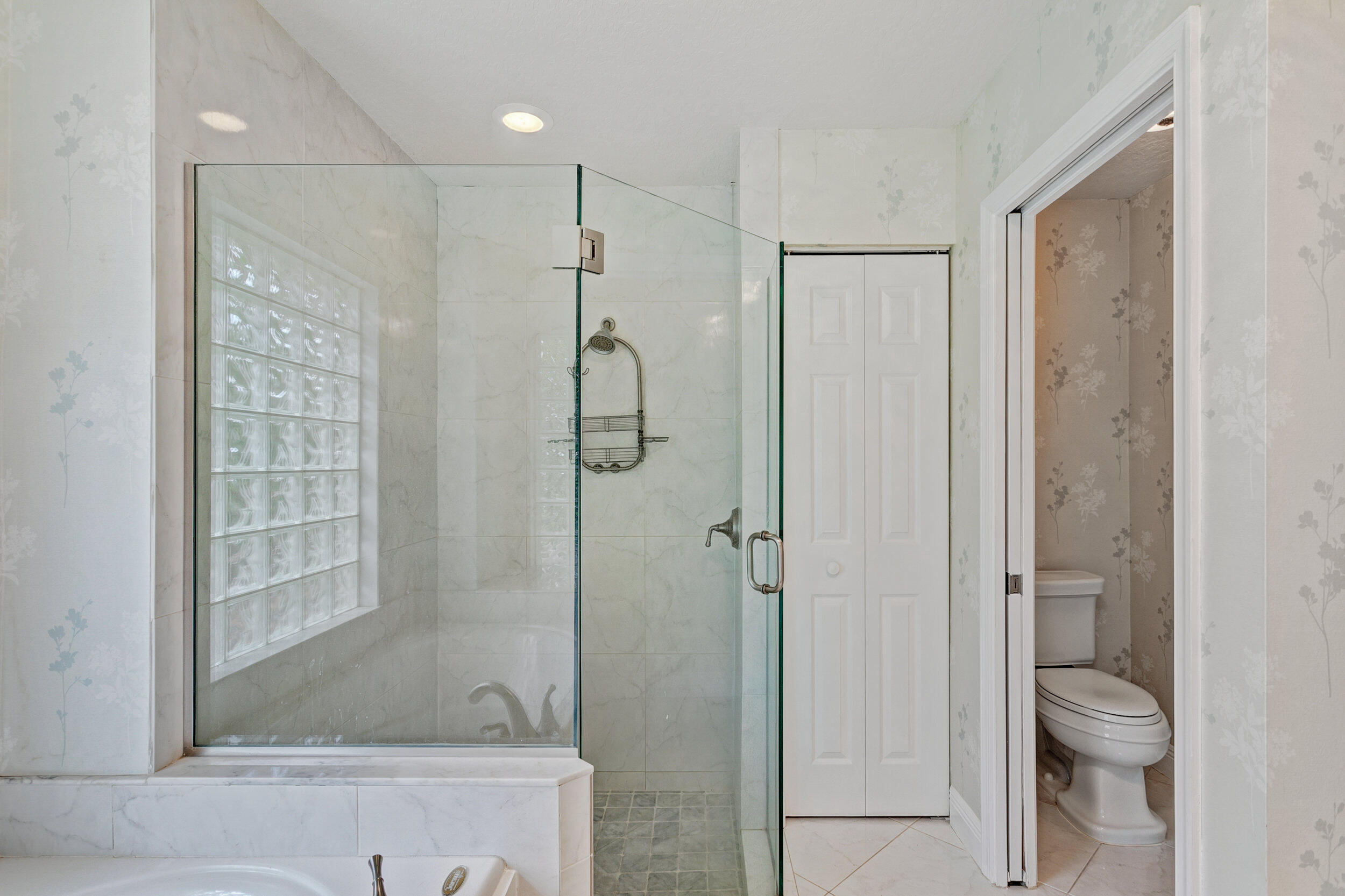 314 Hummingbird Point Jupiter, FL 33458 - Photo 29 of 71 Master Bath