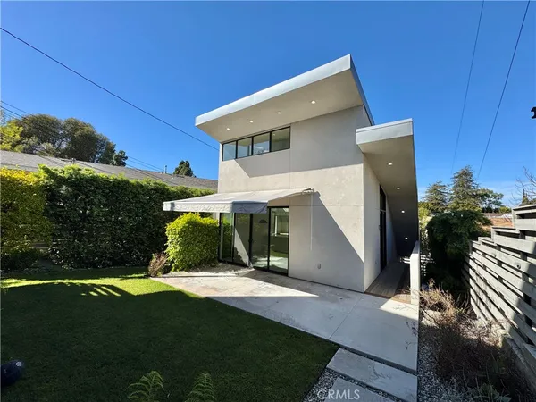 $4,400 | 929 East 68th Street, Unit C, Inglewood, CA 90302