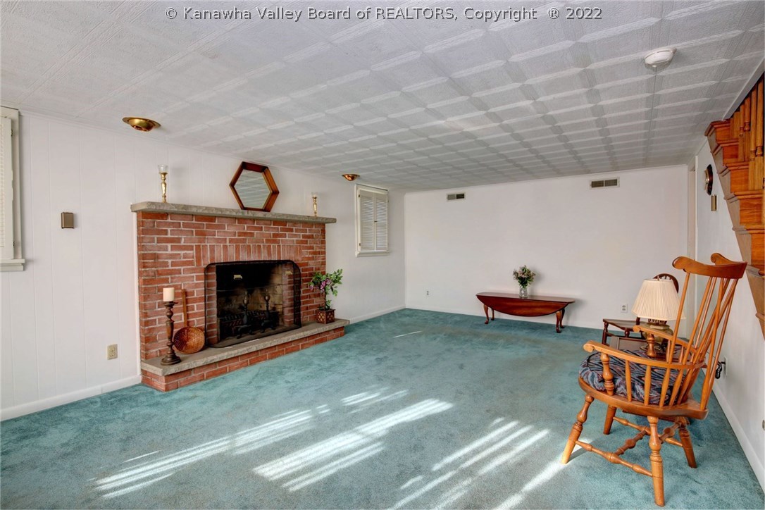 2122 Buffalo Road Buffalo, WV 25033 - Photo 4 of 28 Gallery Image 4