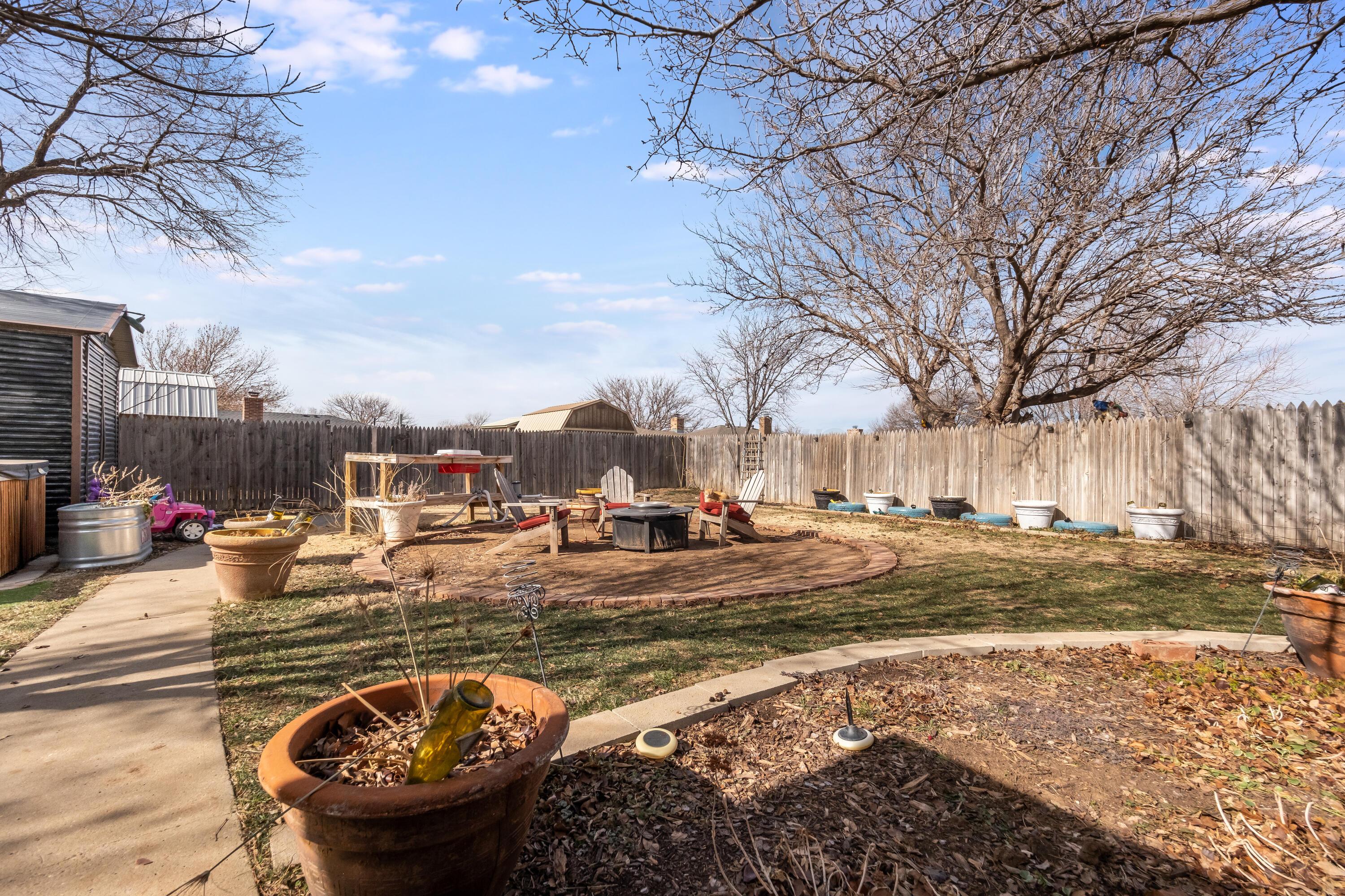 8126 Coronado Trail Amarillo, TX 79110 - Photo 31 of 40 Back yard - 1