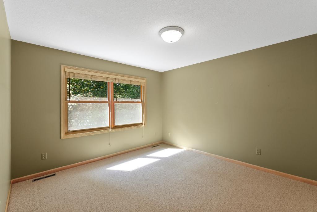 4812 Sparrow Road Minnetonka, MN 55345 - Photo 18 of 24