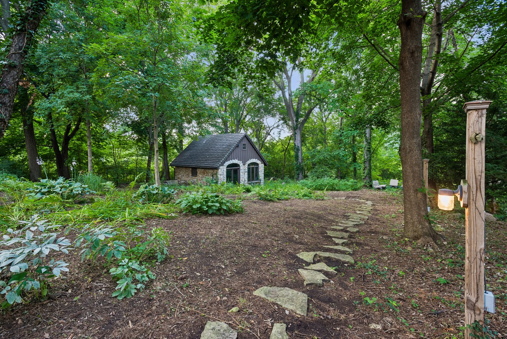 28W670 Batavia Road Warrenville, IL 60555 - Photo 38 of 46 Gallery Image 38