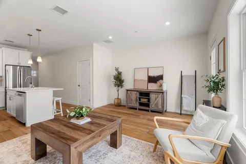 $424,000 | 15 Suffolk Drive, Unit 7, Concord, NH 03303