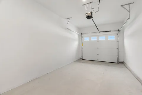 $424,000 | 15 Suffolk Drive, Unit 7, Concord, NH 03303