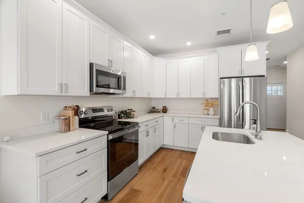 $424,000 | 15 Suffolk Drive, Unit 7, Concord, NH 03303