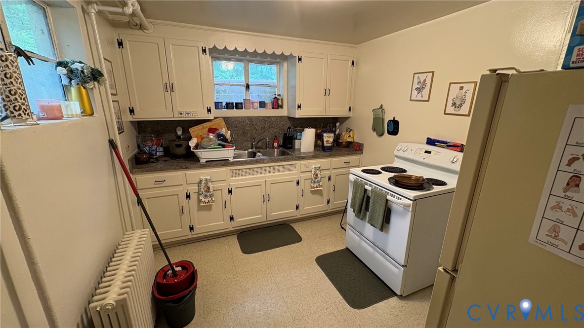 919 West Osborn Road Farmville, VA 23901 - Photo 2 of 15 Basement