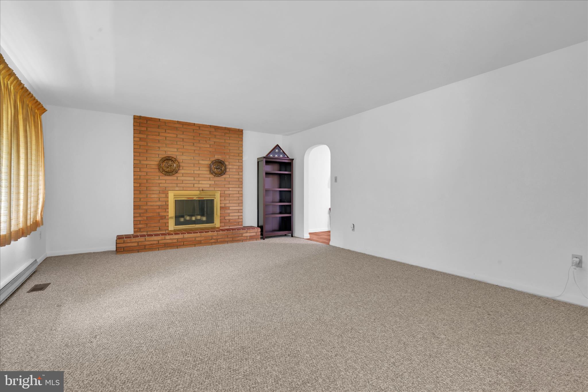 156 Bloody Spring Road Bernville, PA 19506 - Photo 19 of 38 Living Area
