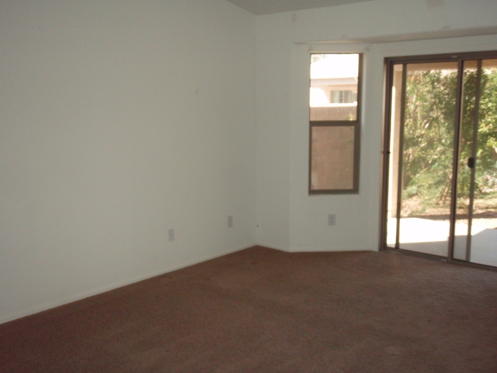45238 West Rhea Road Maricopa, AZ 85139 - Photo 6 of 10 MASTER BEDROOM