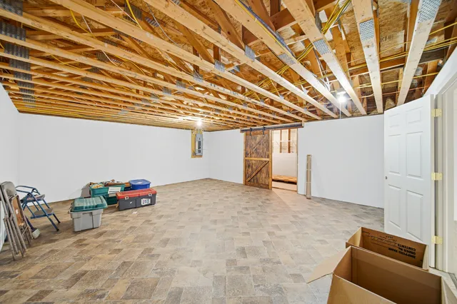 $675,000 | 15207 Henry Road, Morrison, IL 61270