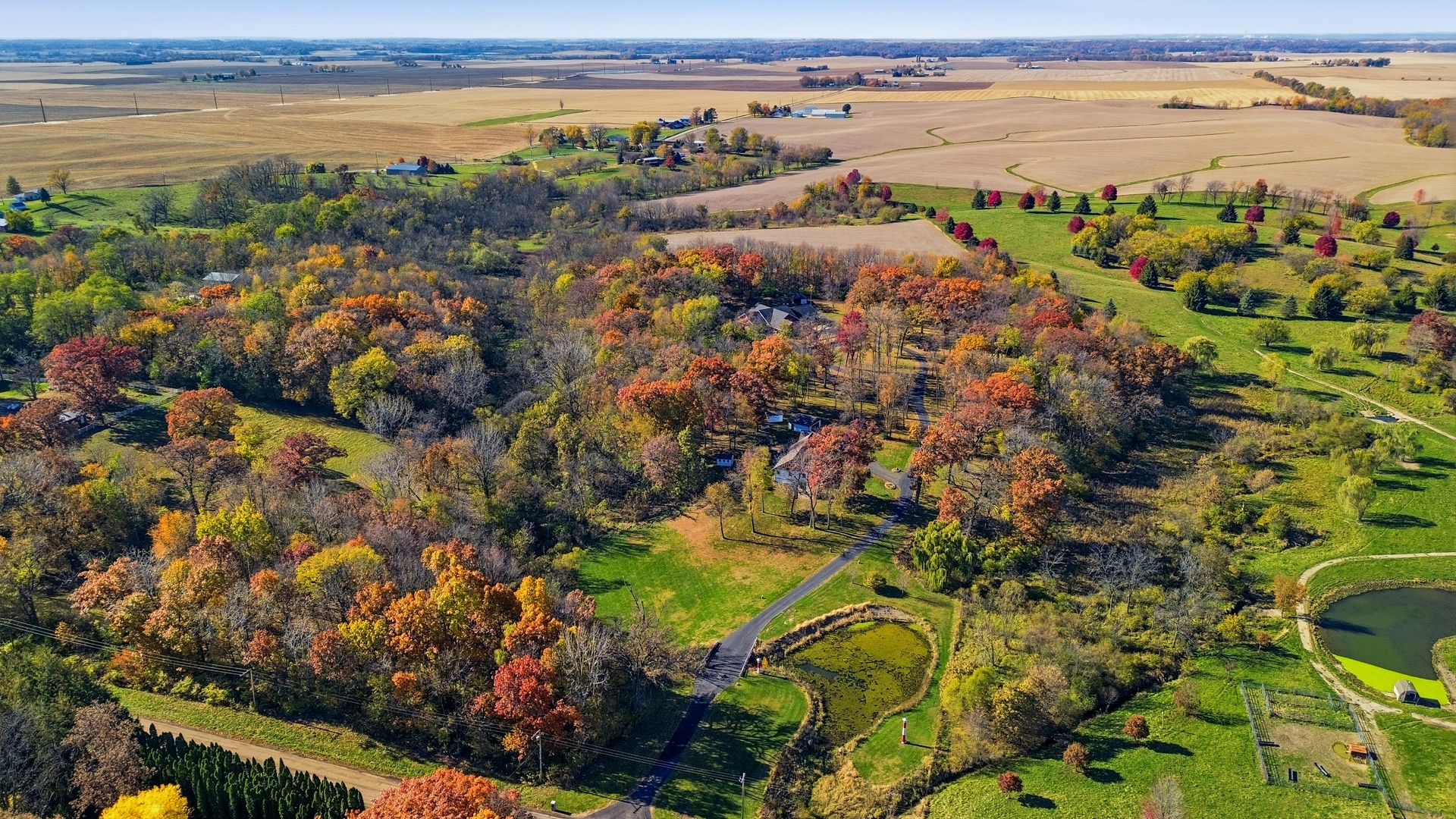 15207 Henry Road Morrison, IL 61270 - Photo 46 of 46 a view of an ocean and beach