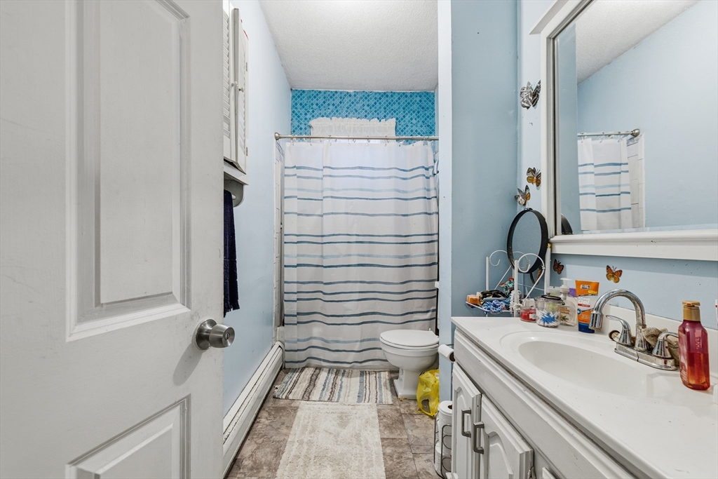 2229 South Main Street Fall River, MA 02724 - Photo 19 of 34