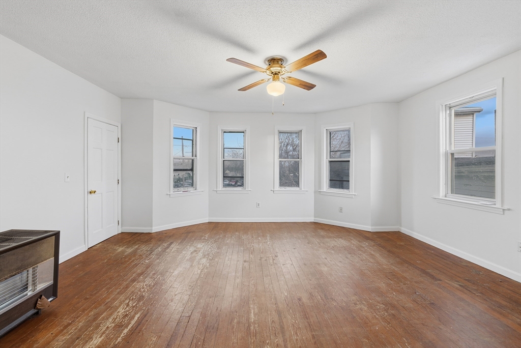 2229 South Main Street Fall River, MA 02724 - Photo 6 of 34