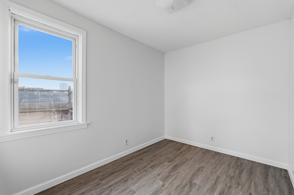 2229 South Main Street Fall River, MA 02724 - Photo 7 of 34