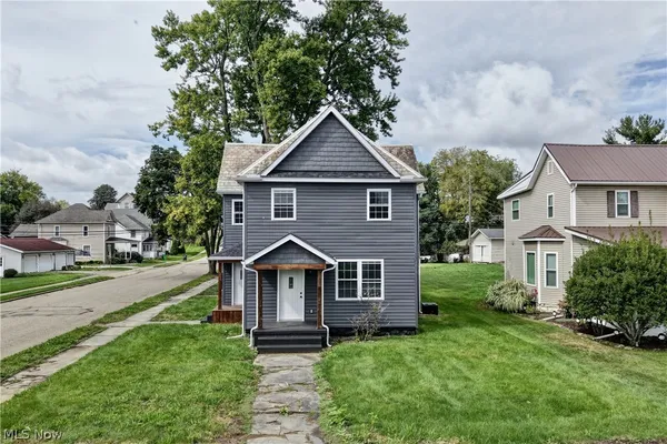 $284,900 | 302 North Wooster Avenue, Strasburg, OH 44680
