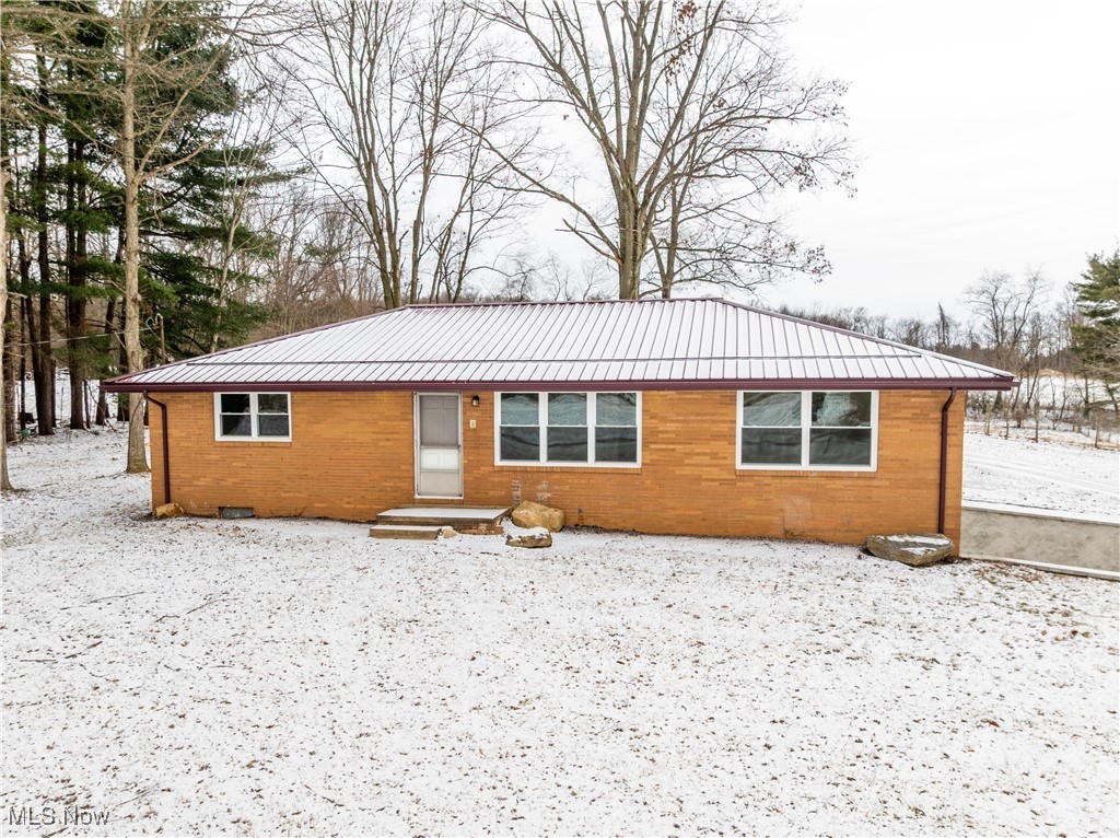 22762 Township Line Road Homeworth, OH 44634 - Photo 1 of 39 Gallery Image 1
