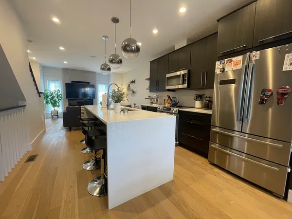 $5,000 | 3 Lamson Court, Boston, MA 02128