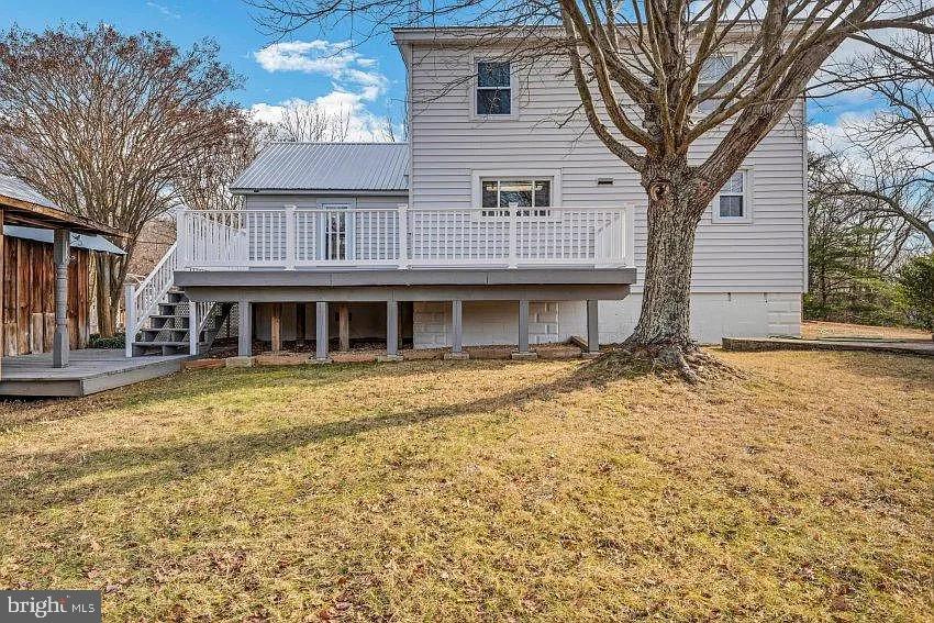 4090 Old Town Road Huntingtown, MD 20639 - Photo 20 of 20 a front view of a house with a yard