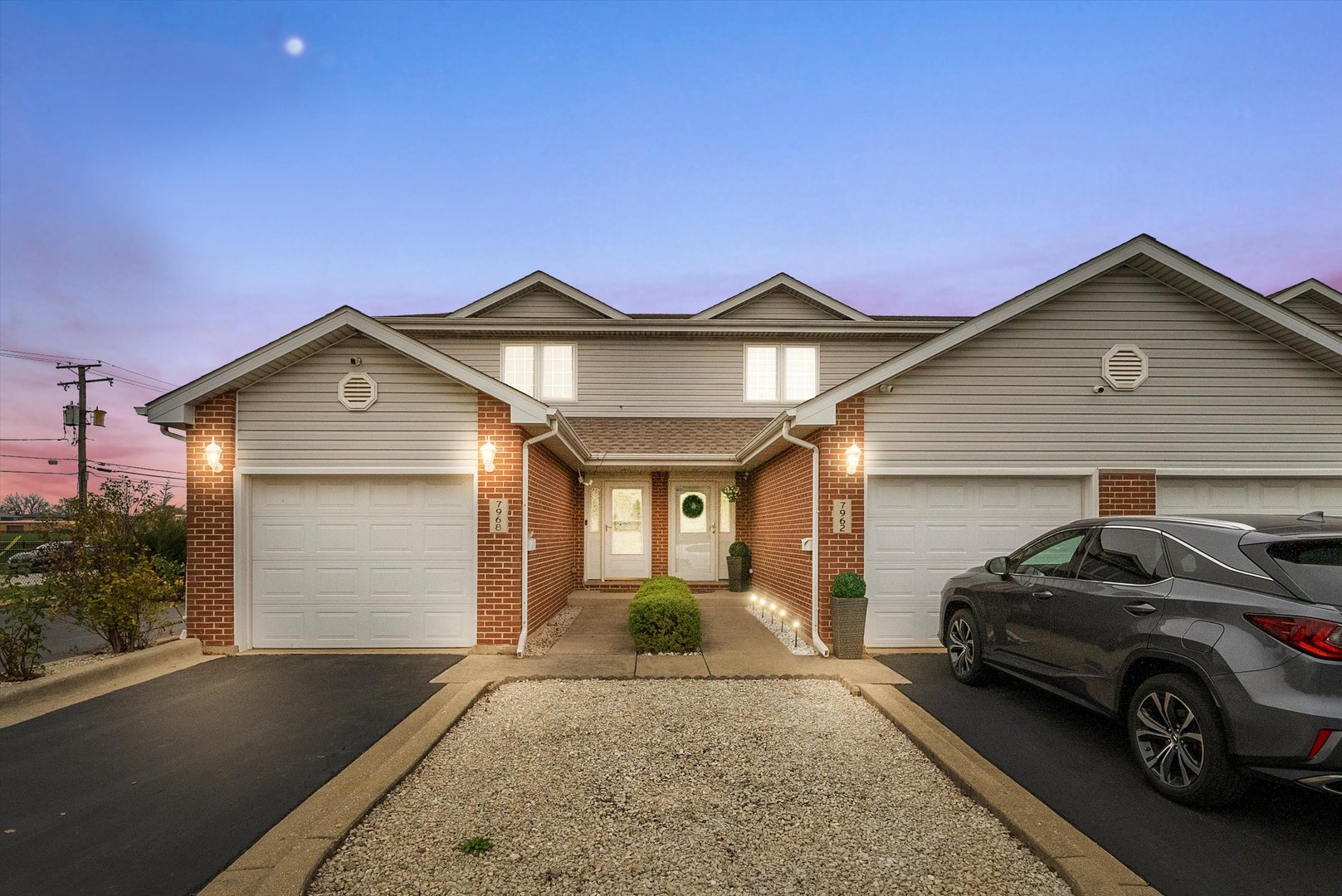 7968 South Roberts Road Bridgeview, IL 60455 - Photo 1 of 39 Gallery Image 1