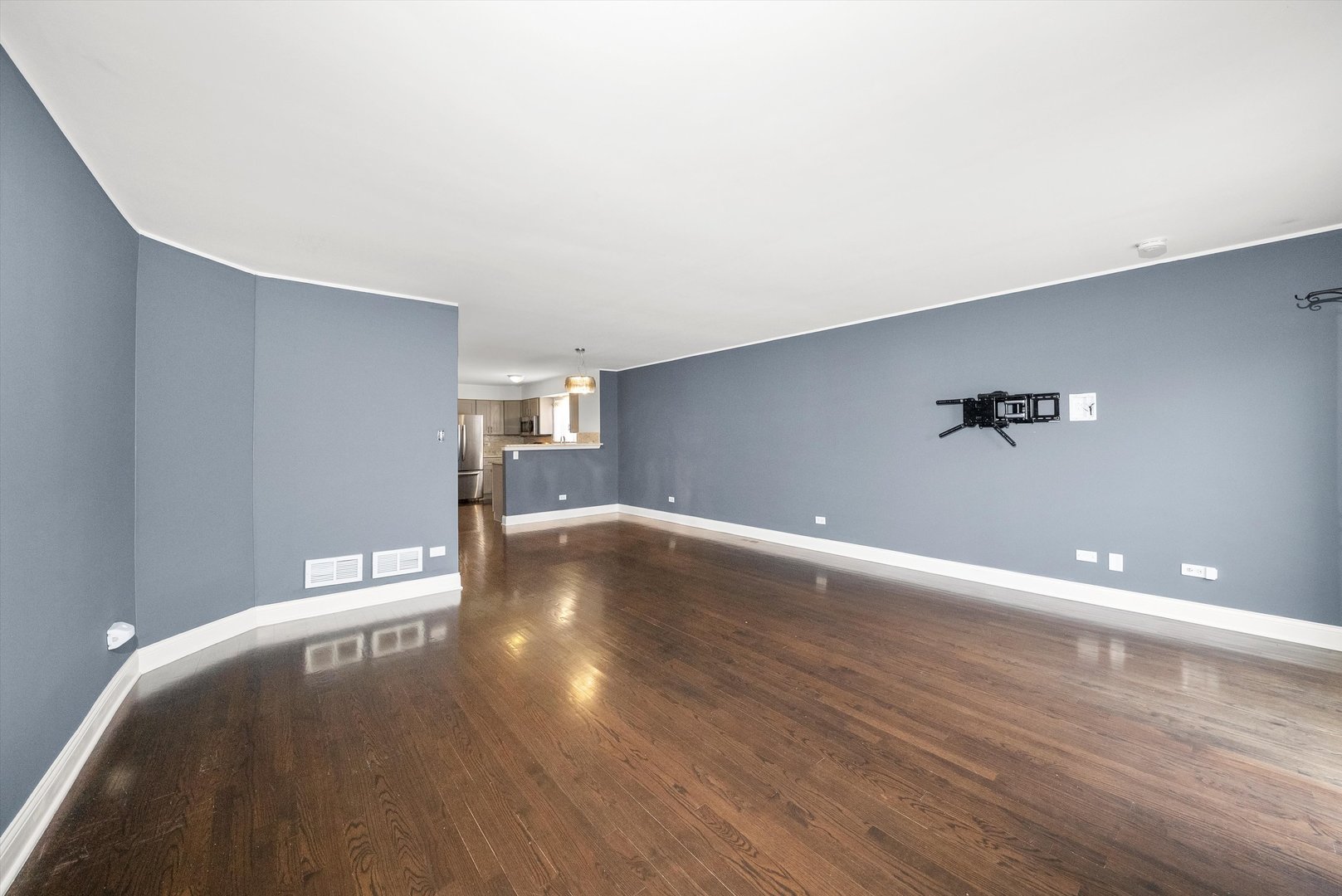 7968 South Roberts Road Bridgeview, IL 60455 - Photo 14 of 39 Gallery Image 14