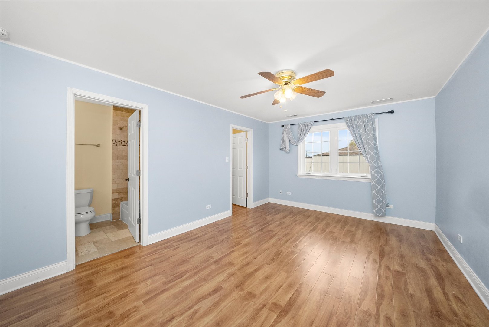7968 South Roberts Road Bridgeview, IL 60455 - Photo 19 of 39 Gallery Image 19