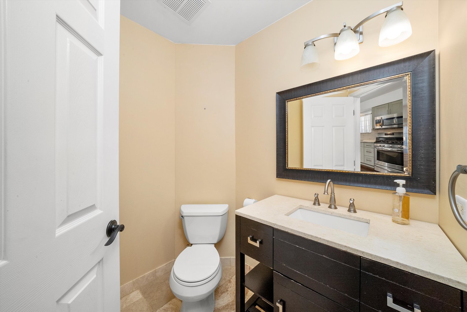 7968 South Roberts Road Bridgeview, IL 60455 - Photo 10 of 39 Gallery Image 10