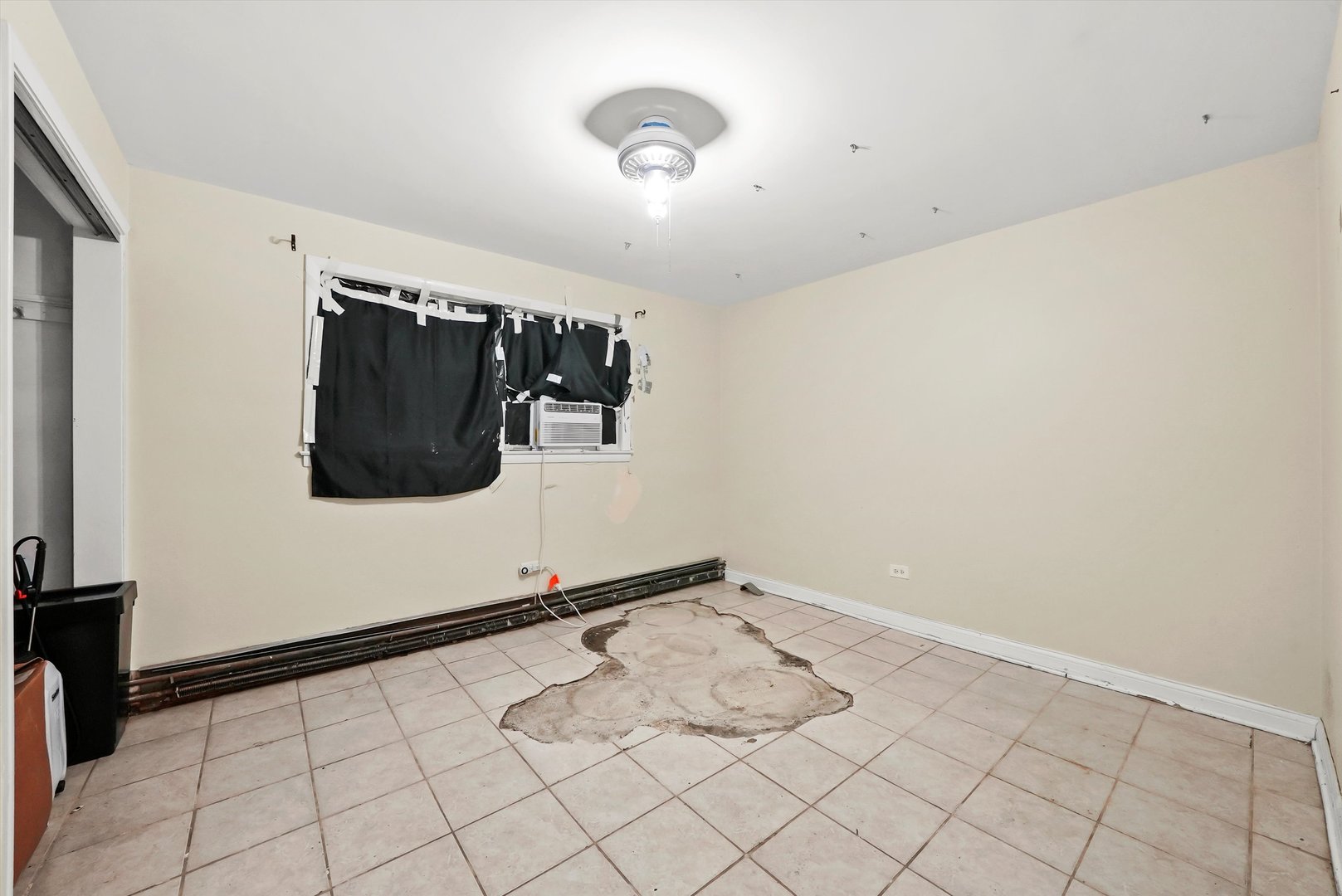 3543 West 57th Street Chicago, IL 60629 - Photo 32 of 43 a view of a utility room