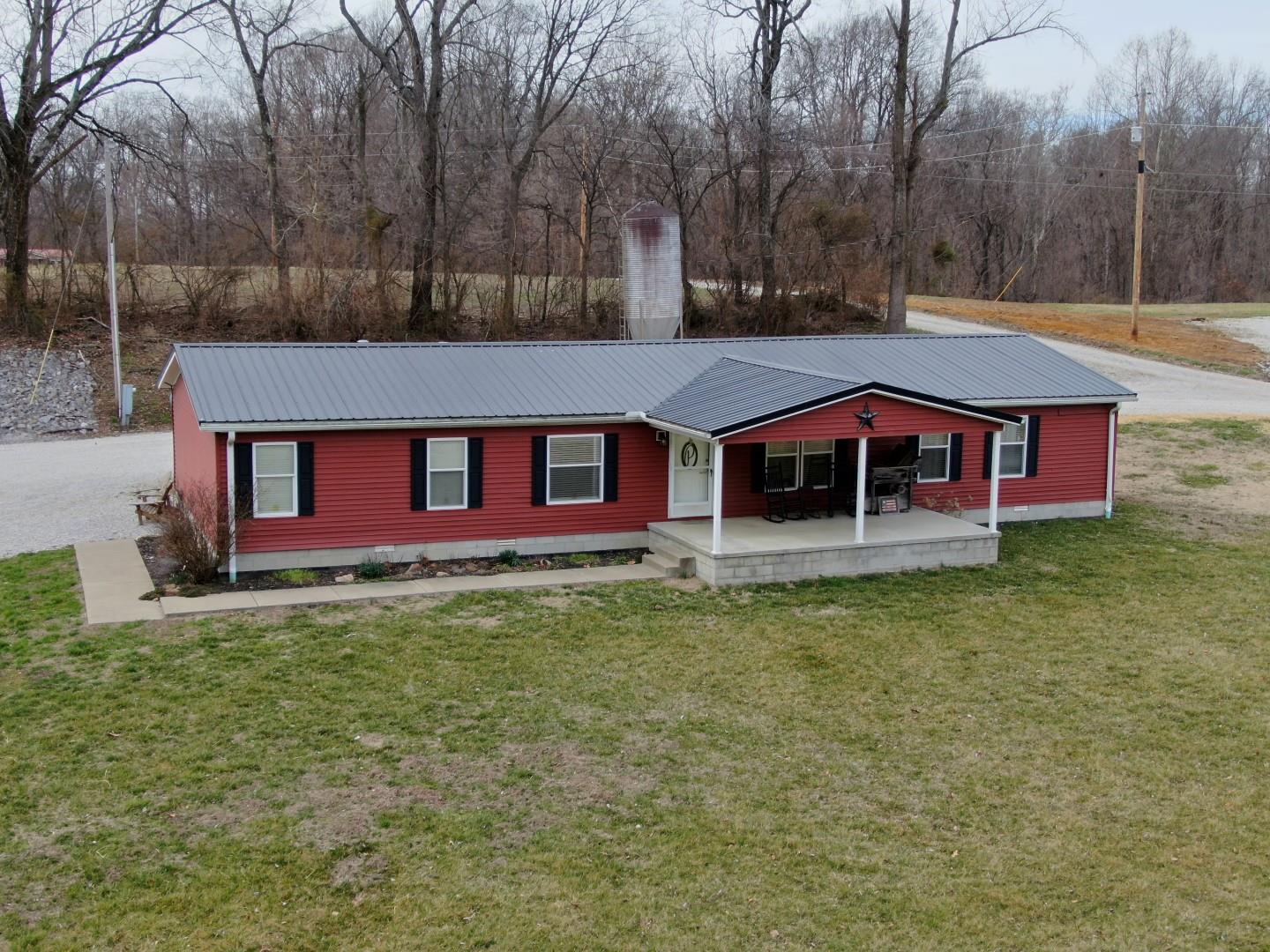 1883 Carithers Road Princeton, IN 47670 - Photo 3 of 31