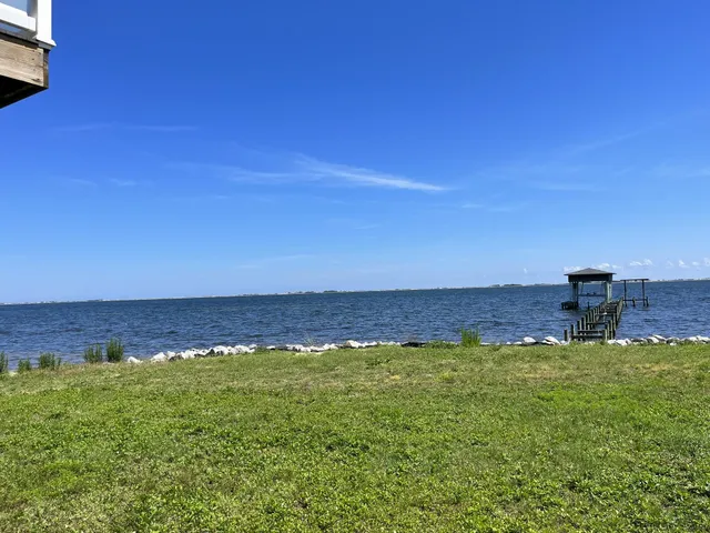 a view of an outdoor space and a yard