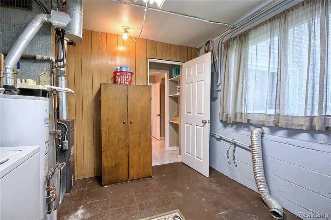 12725 Sweitzer Road Carleton, MI 48117 - Photo 19 of 26 Laundry_Room_2nd_View.jpg