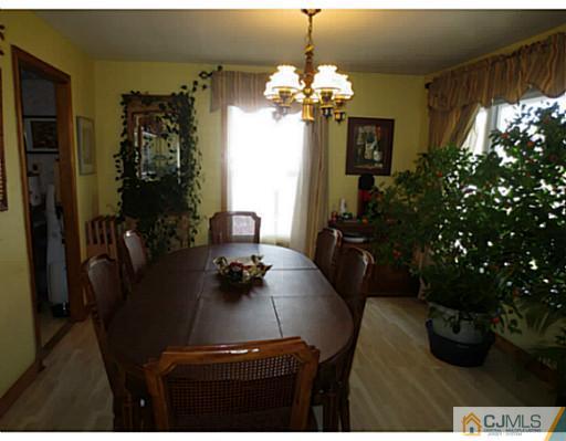 2139 Gogel Street Edison, NJ 08820 - Photo 11 of 24