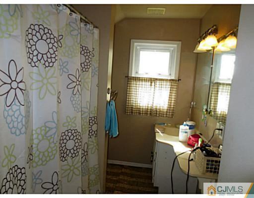2139 Gogel Street Edison, NJ 08820 - Photo 21 of 24