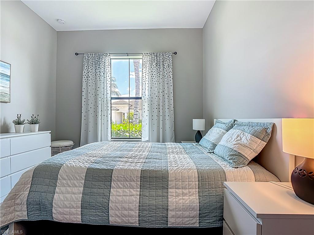 4524 Tamarind Way Naples, FL 34119 - Photo 21 of 50 View of bedroom