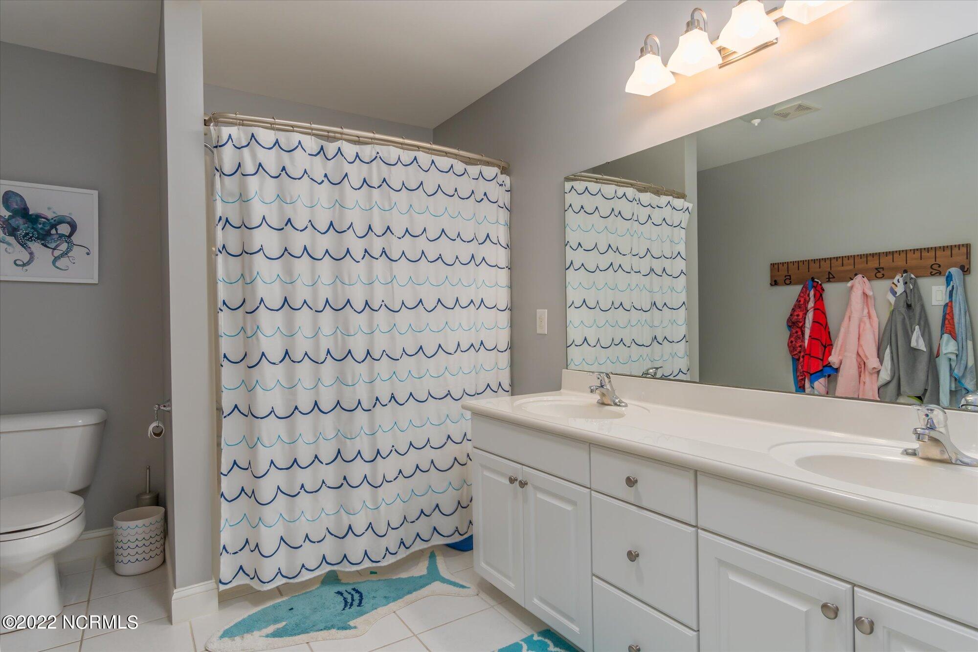 122 Lugano Road New Bern, NC 28562 - Photo 29 of 53 Second Bathroom