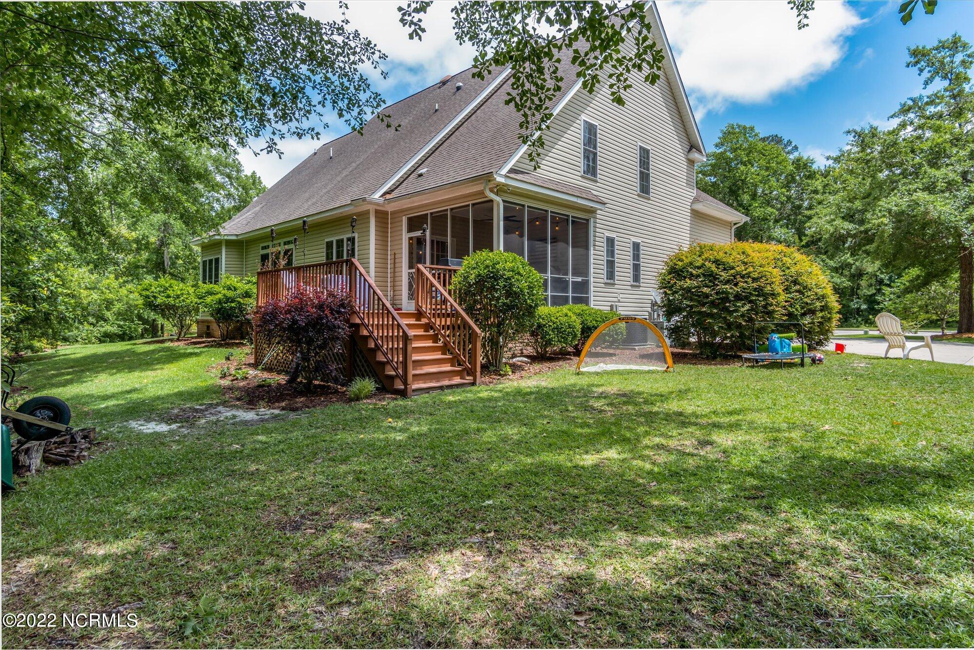 122 Lugano Road New Bern, NC 28562 - Photo 39 of 53 Rear