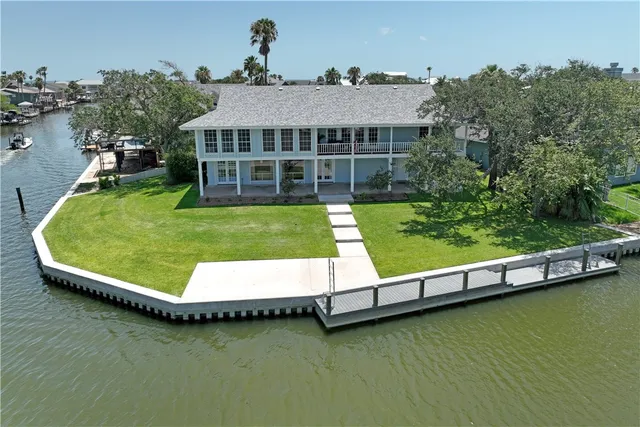 $1,599,000 | 21 Pelican Drive, Rockport, TX 78382