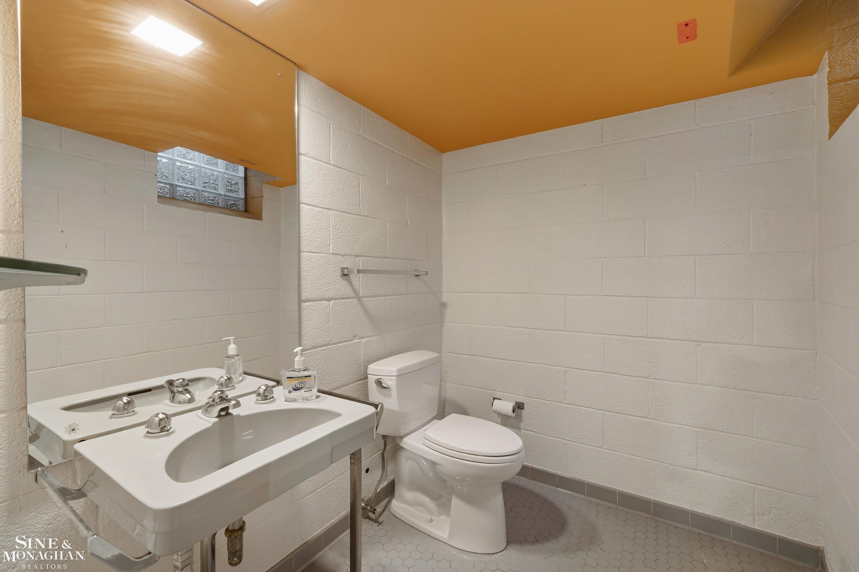 515 Lake Shore Road Grosse Pointe Shores, MI 48236 - Photo 79 of 97