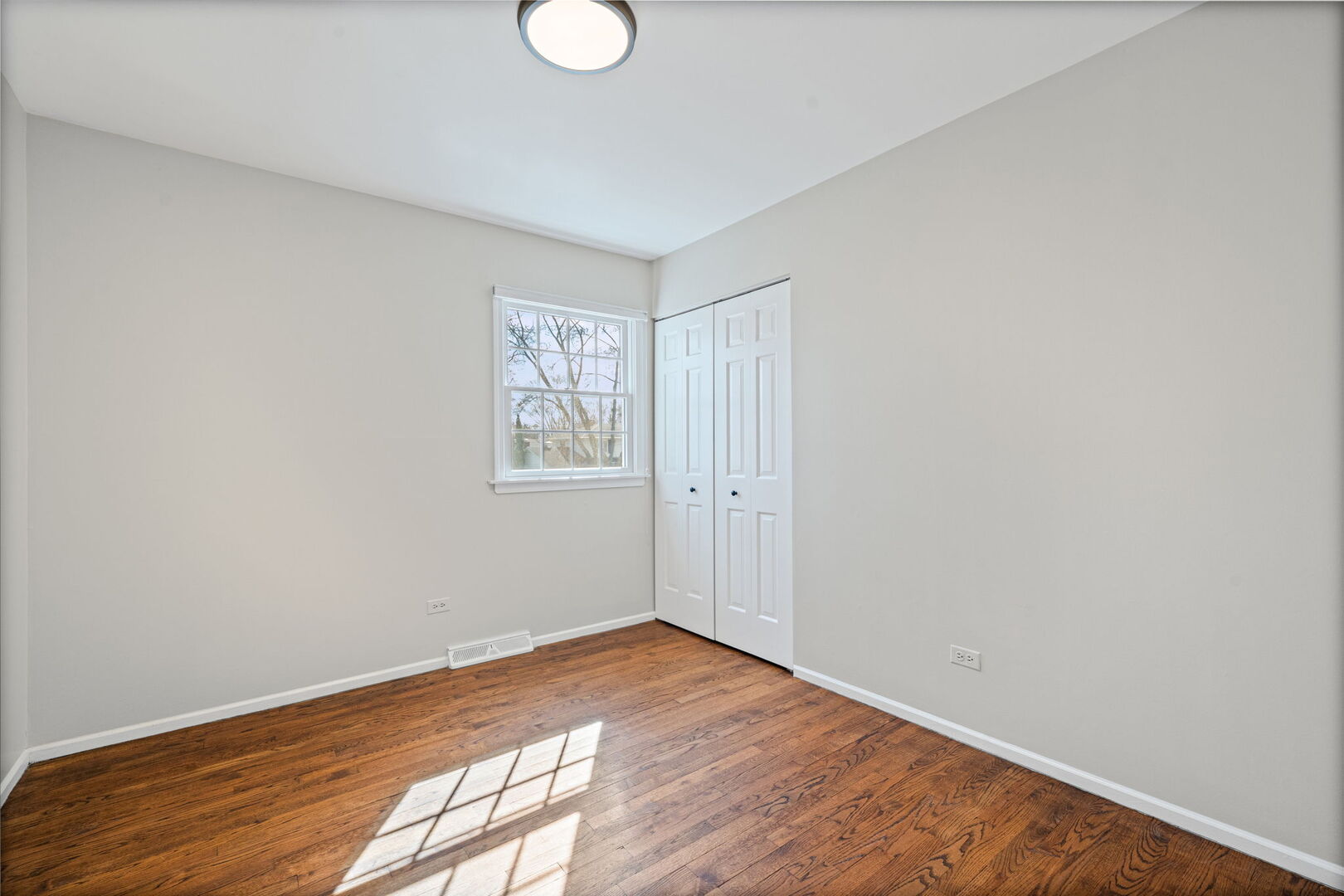 224 Downing Road Buffalo Grove, IL 60089 - Photo 21 of 28