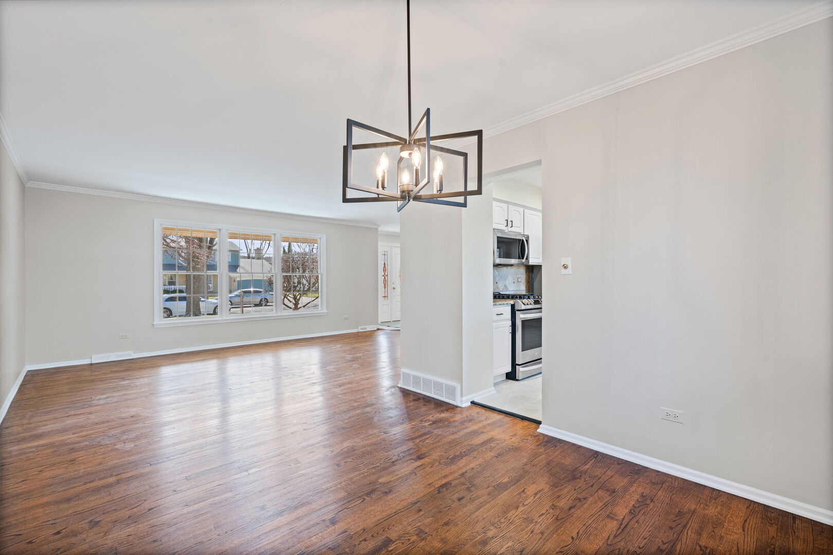 224 Downing Road Buffalo Grove, IL 60089 - Photo 6 of 28