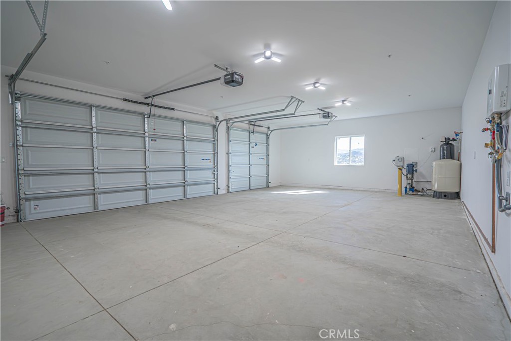 10540 Darling Road Agua Dulce, CA 91390 - Photo 38 of 56 Finished 3 car garage