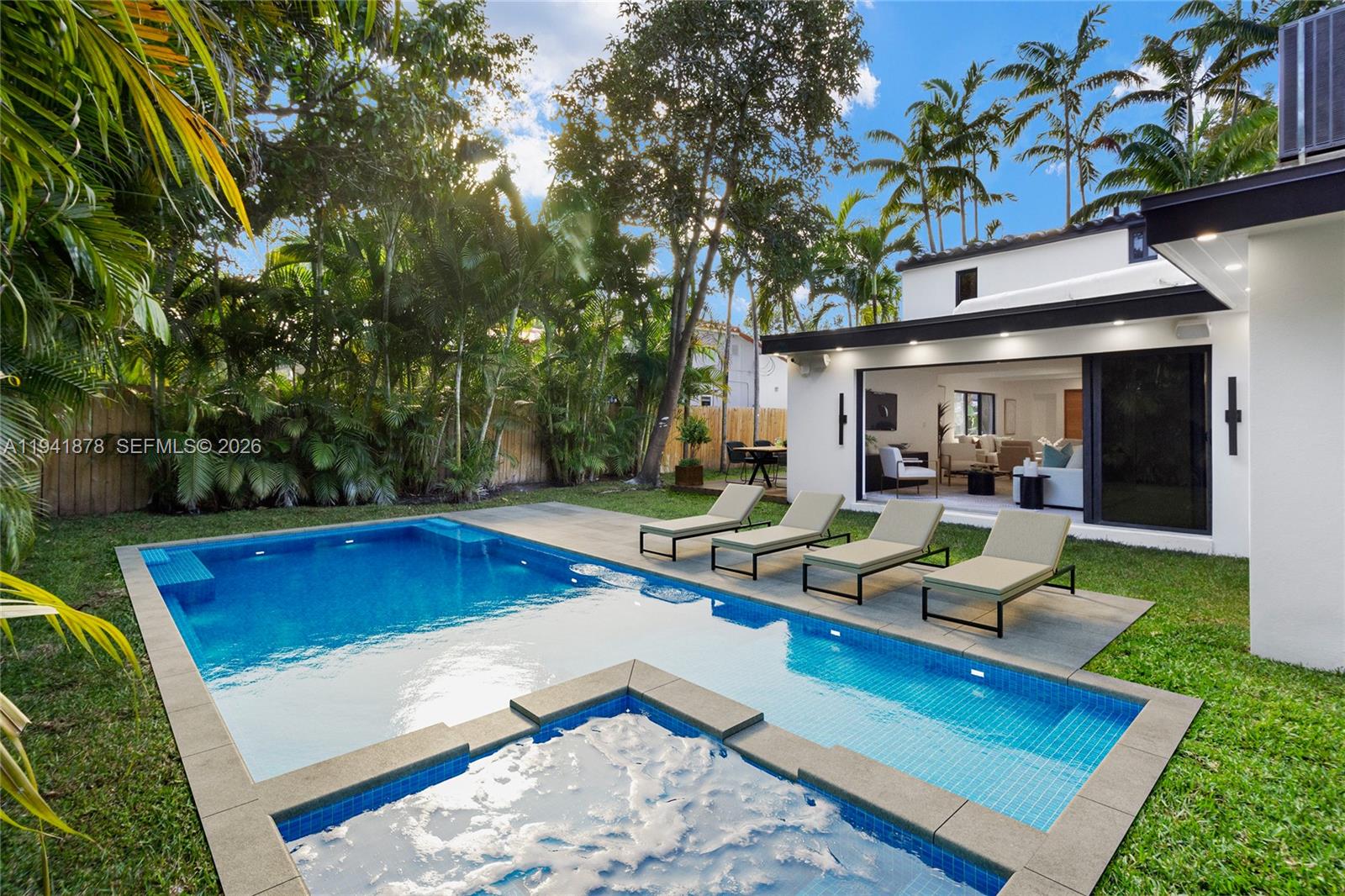 435 West 43rd Street Miami Beach, FL 33140 - Photo 2 of 27