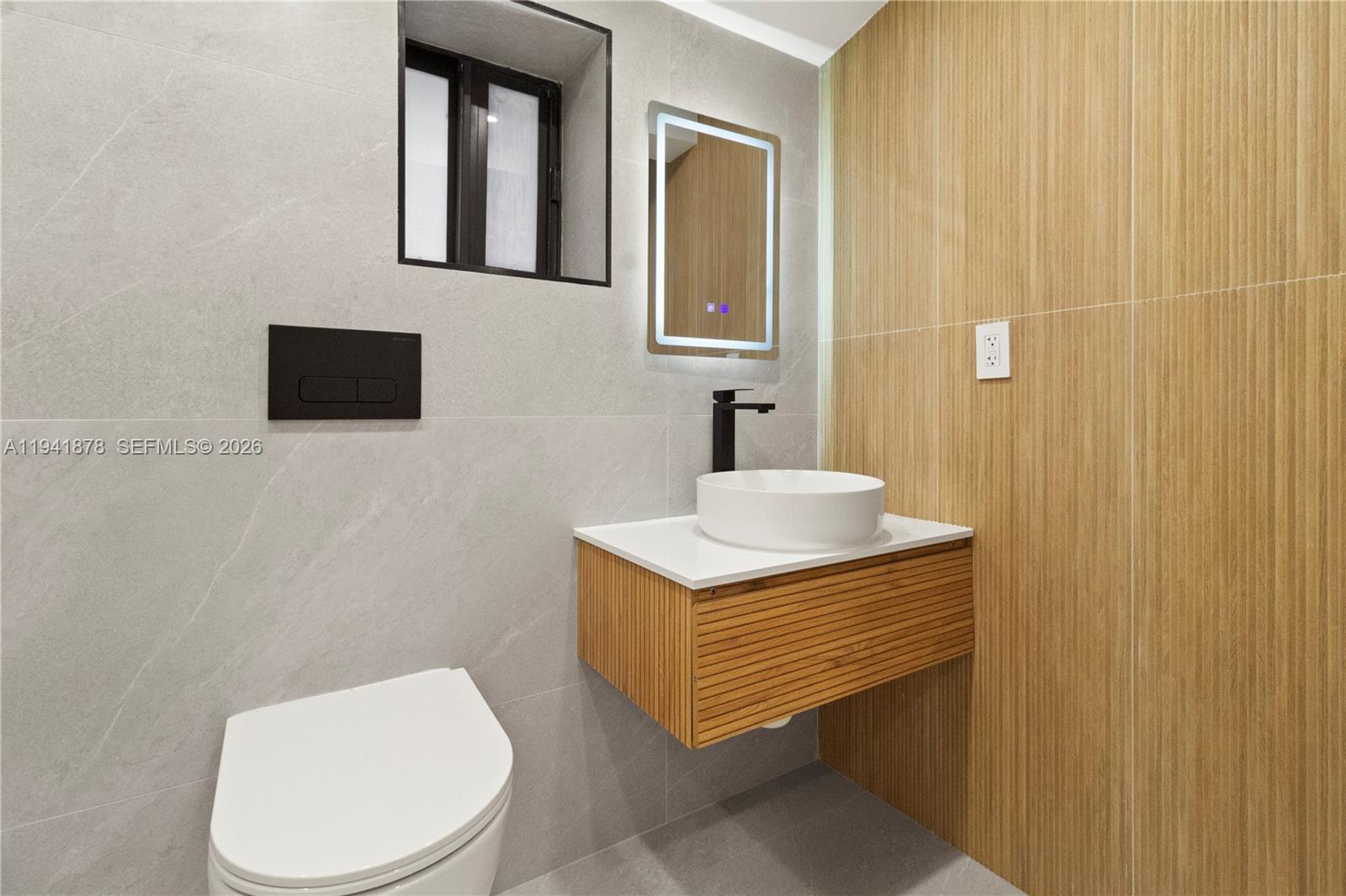 435 West 43rd Street Miami Beach, FL 33140 - Photo 23 of 28