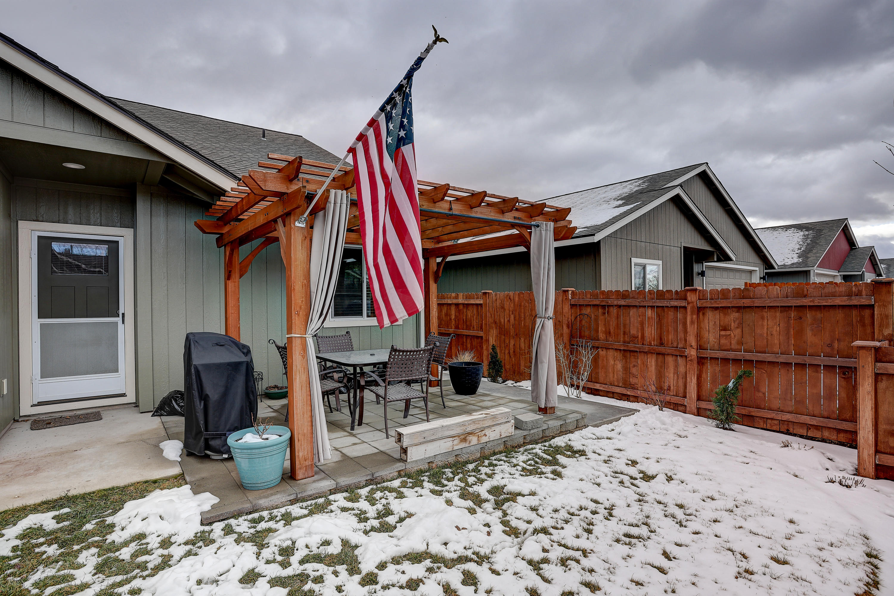 2631 Northeast Colleen Road Prineville, OR 97754 - Photo 26 of 31 Stone Patio
