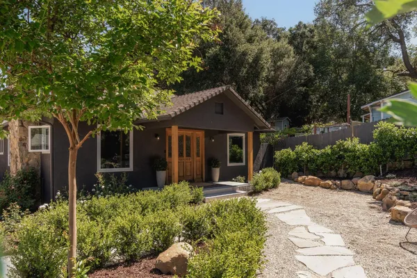 $1,675,000 | 947 El Camino Corto, Ojai, CA 93023