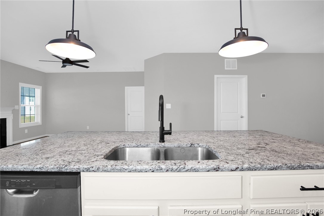 2346 Spinning Wheel Road Fayetteville, NC 28306 - Photo 15 of 36