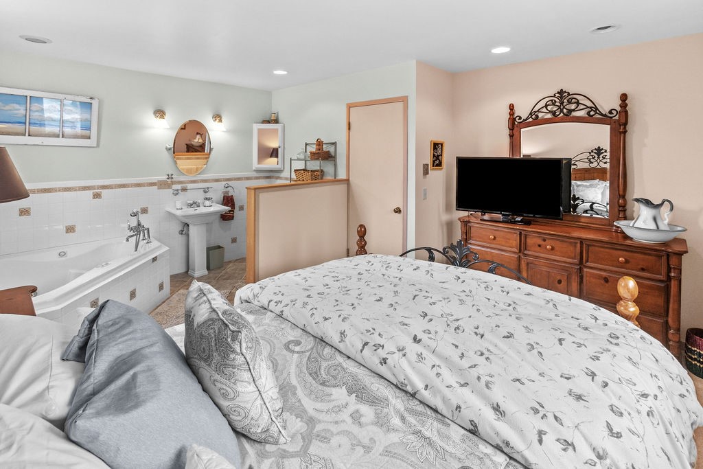 90 Pines Drive, Unit 43 Roxbury, NY 12421 - Photo 26 of 41