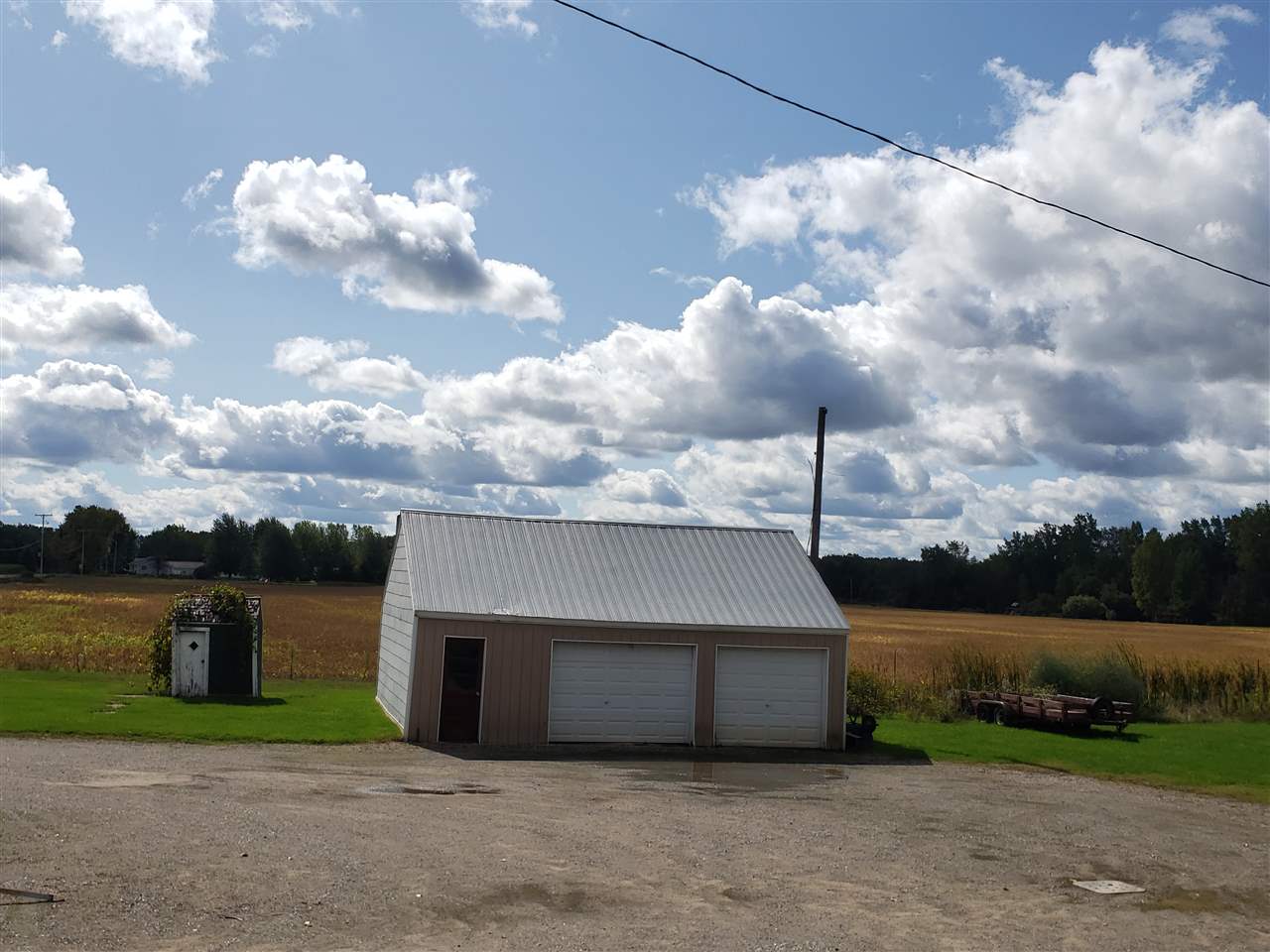 986 South 8 Mile Road Kawkawlin, MI 48631 - Photo 29 of 34