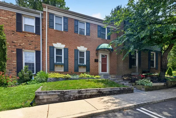 $449,900 | 4 Honey Brook Circle, Gaithersburg, MD 20878